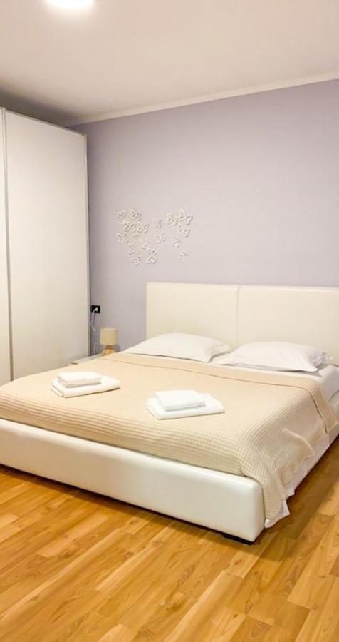 Boho Style In Center Of Tirana Apartman Kültér fotó