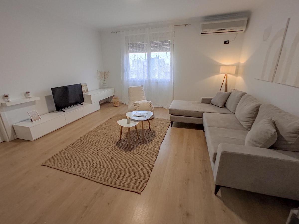 Boho Style In Center Of Tirana Apartman Kültér fotó